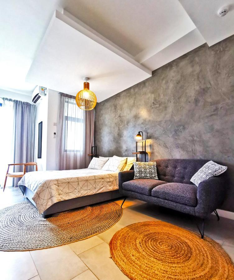 Avya'S Studio 113 At Ebene Square, Ebene Катр-Борн Экстерьер фото