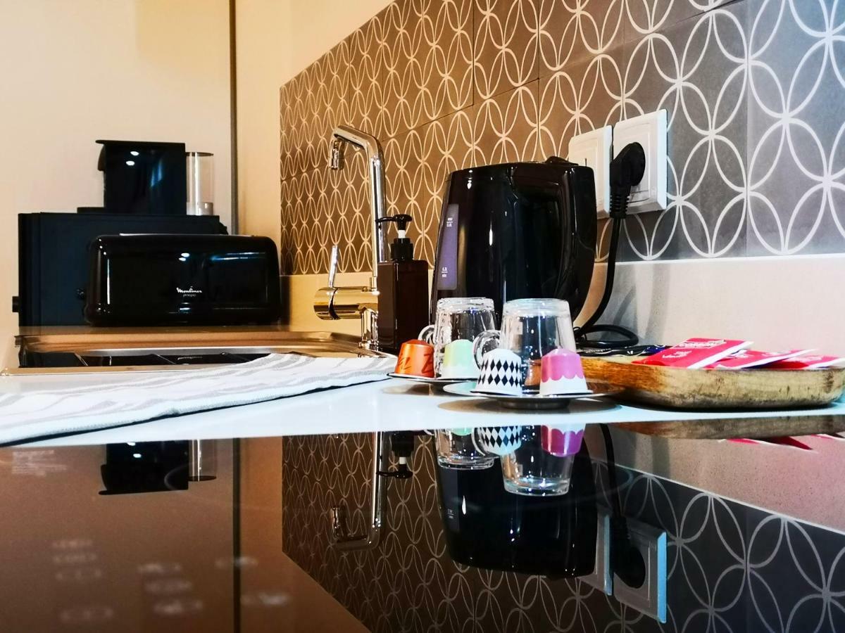 Avya'S Studio 113 At Ebene Square, Ebene Катр-Борн Экстерьер фото